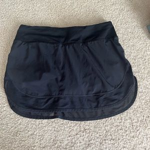 LuLulemon skirt